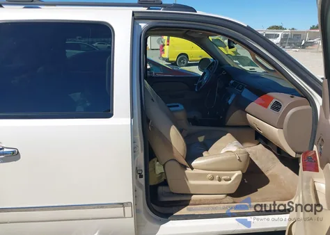 2011 Chevrolet Avalanche 1500 Ltz z USA, uszkodzony, nr VIN 3GNMCGE02BG119183